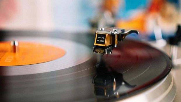 Nada Minor dan Detak Emosi: Mengapa Musik Sedih Sering Terasa Menenangkan?